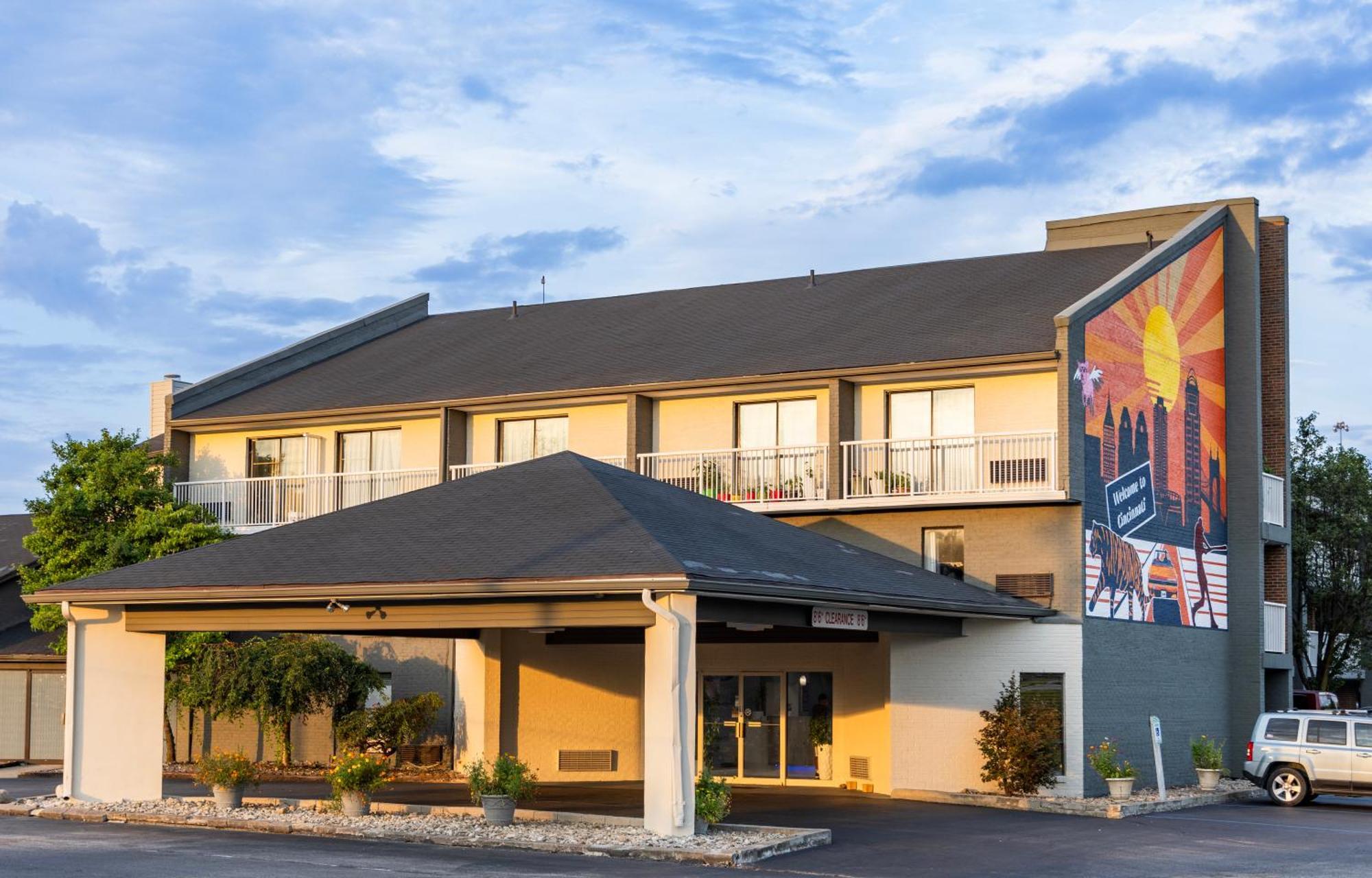 Days By Wyndham Cincinnati East 2*